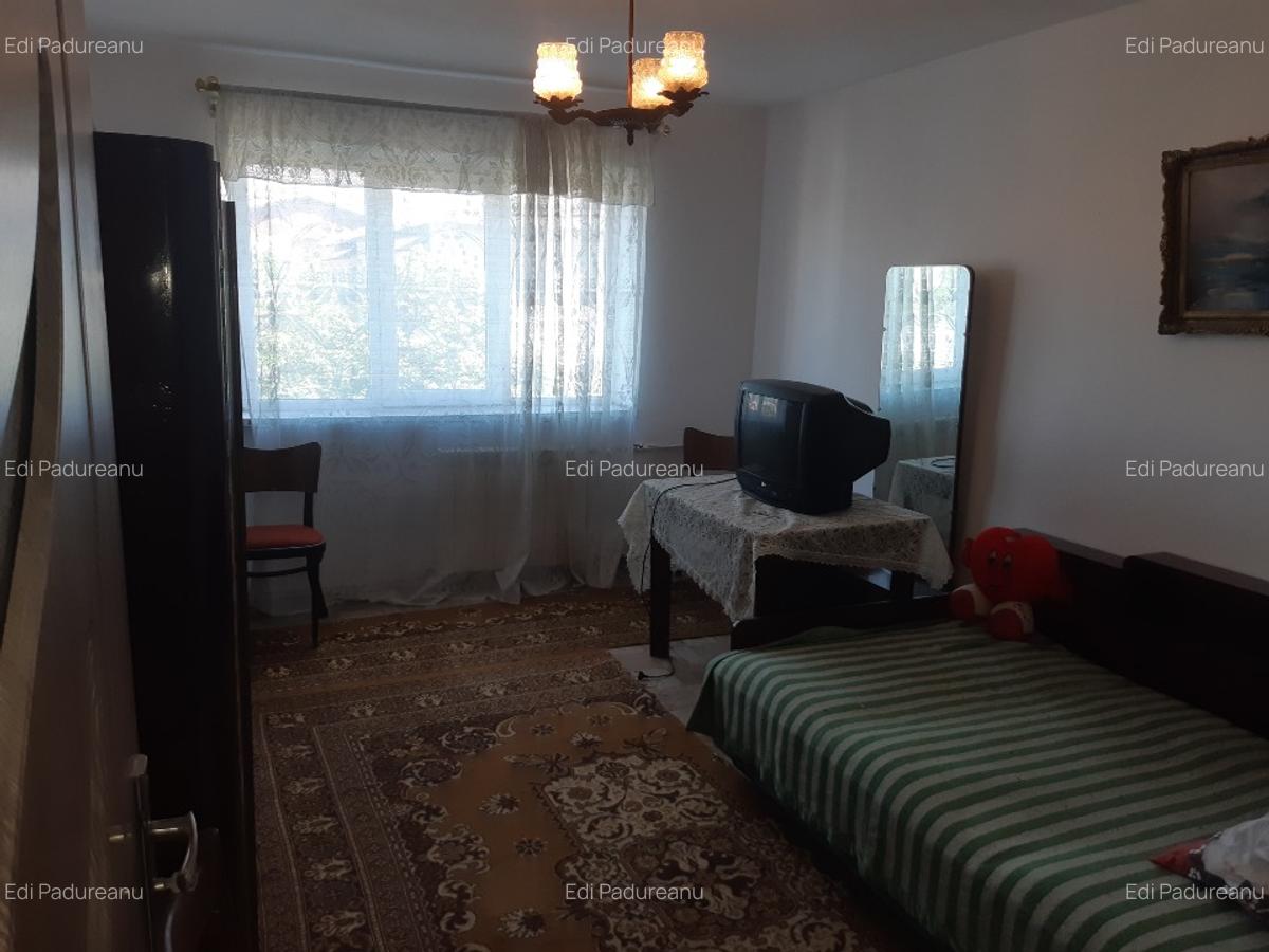 Apartament 2 camere decomandat - 3