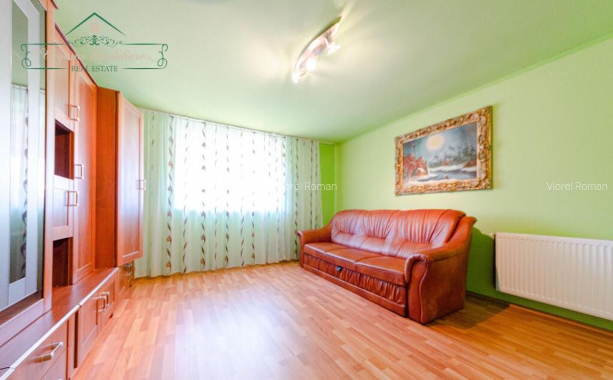 Casa cu 4 camere, centrala proprie si 1440 mp teren, Comuna - 4