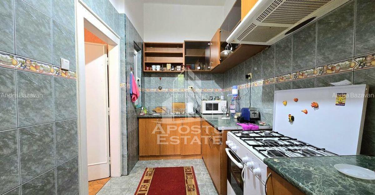 Apartament cu 4 camere, cladire istorica, zona centrala - 11