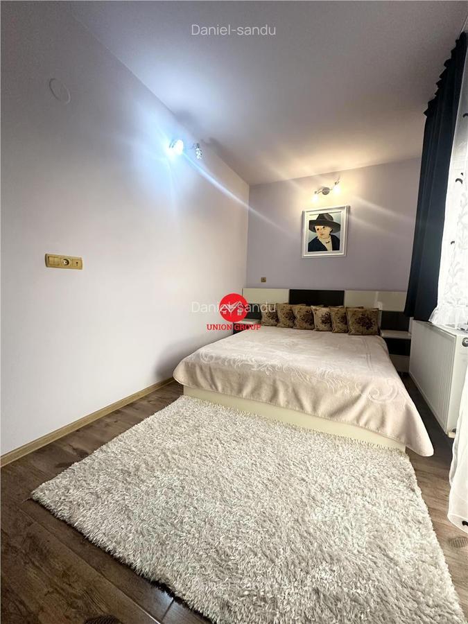 Casa P+1+M+ pod inalt, placa de beton intre etaje, Zona Km 4 - 11