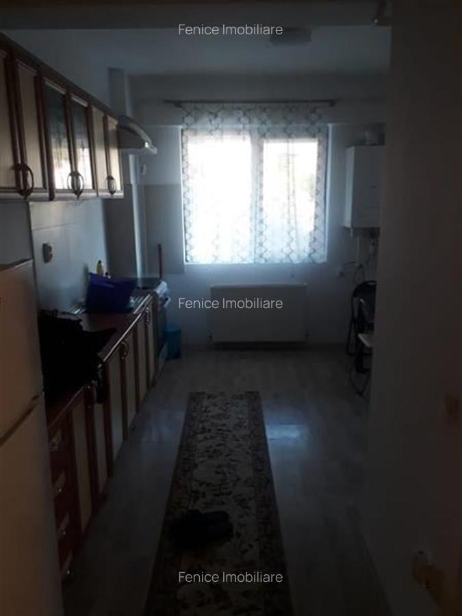 Garsonieră decomandată, mobilată în Central - 4