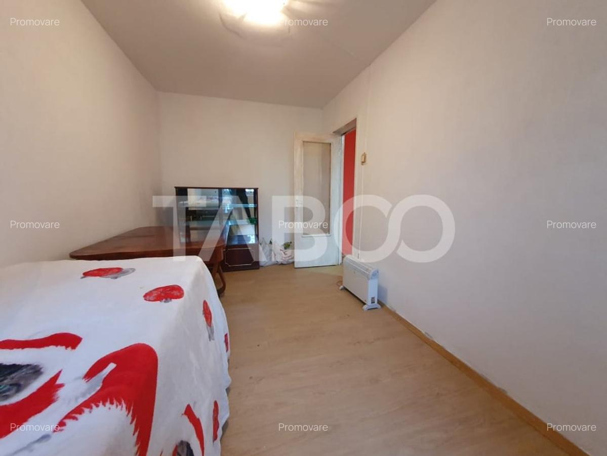 Apartament 2 camere semidecomandat 40 mp utili + 3 mp balcon etaj 2 - 2