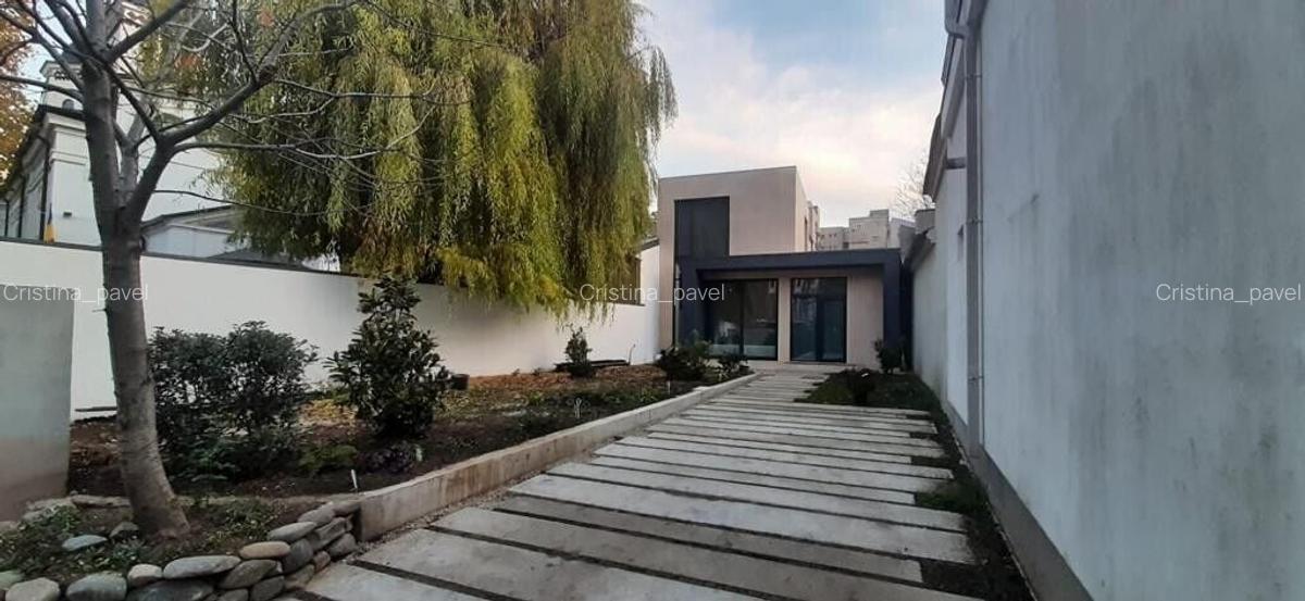 Inchiriere casa indivuala Mediterana, zona Romana! - 1