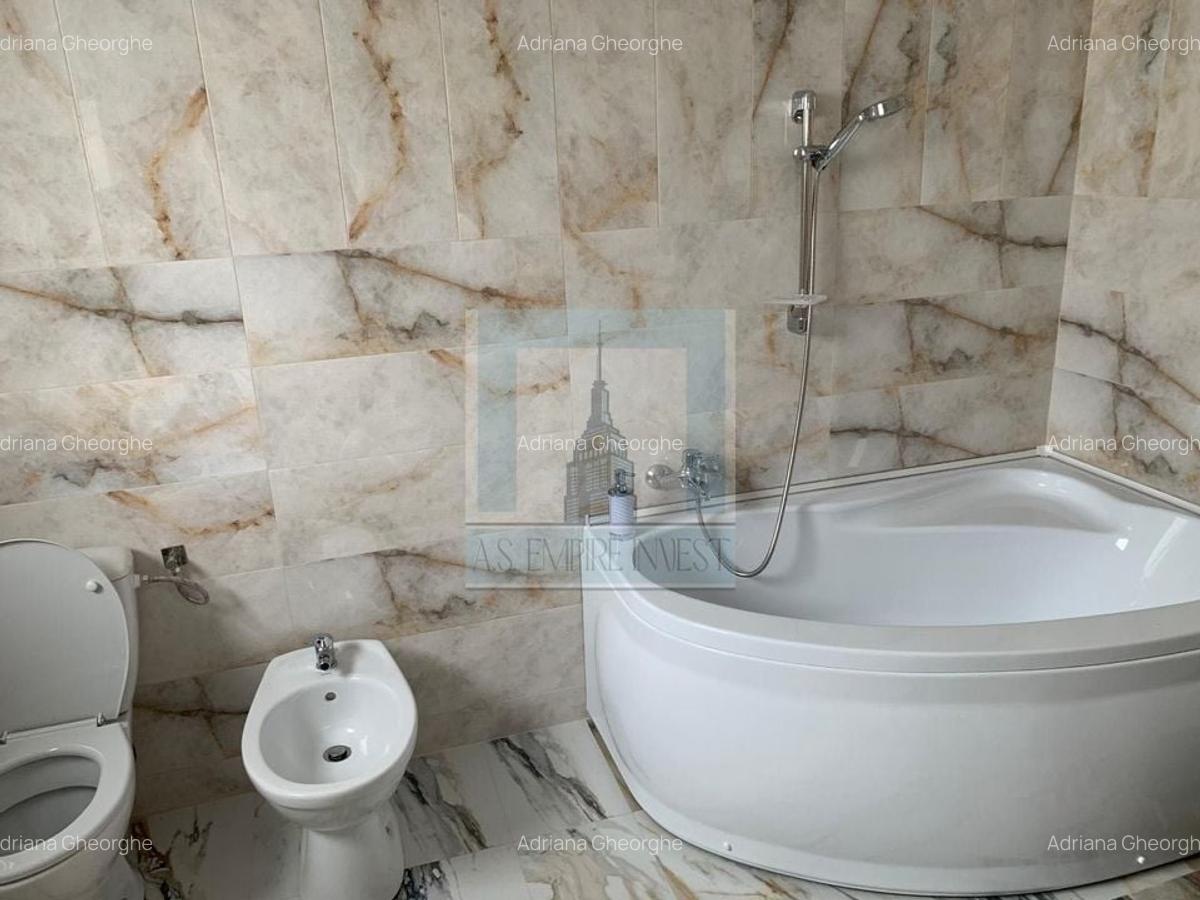 De vanzare apartament 3 camere/ zona Tractorul - 4