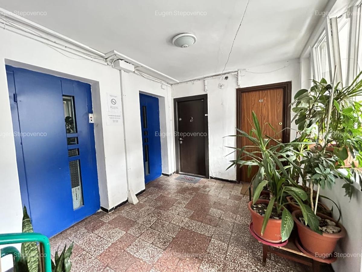 `Vanzare 2 Camere Drumul Taberei 47mp decomandat Vedere spre Parc - 12