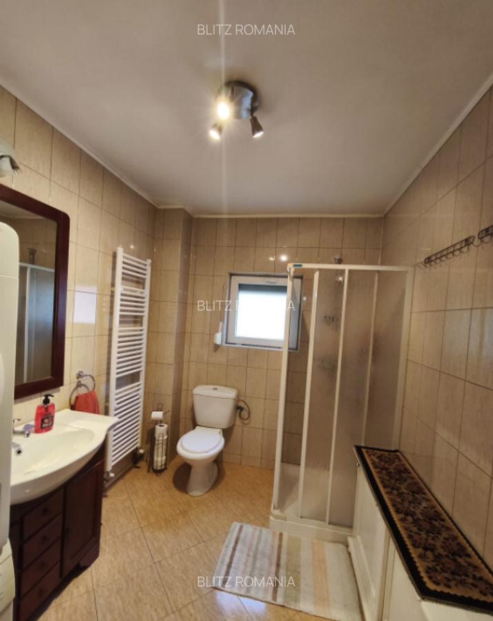 Casa 5 camere, zona ultracentrala, 1500mp teren, Radauti - 13
