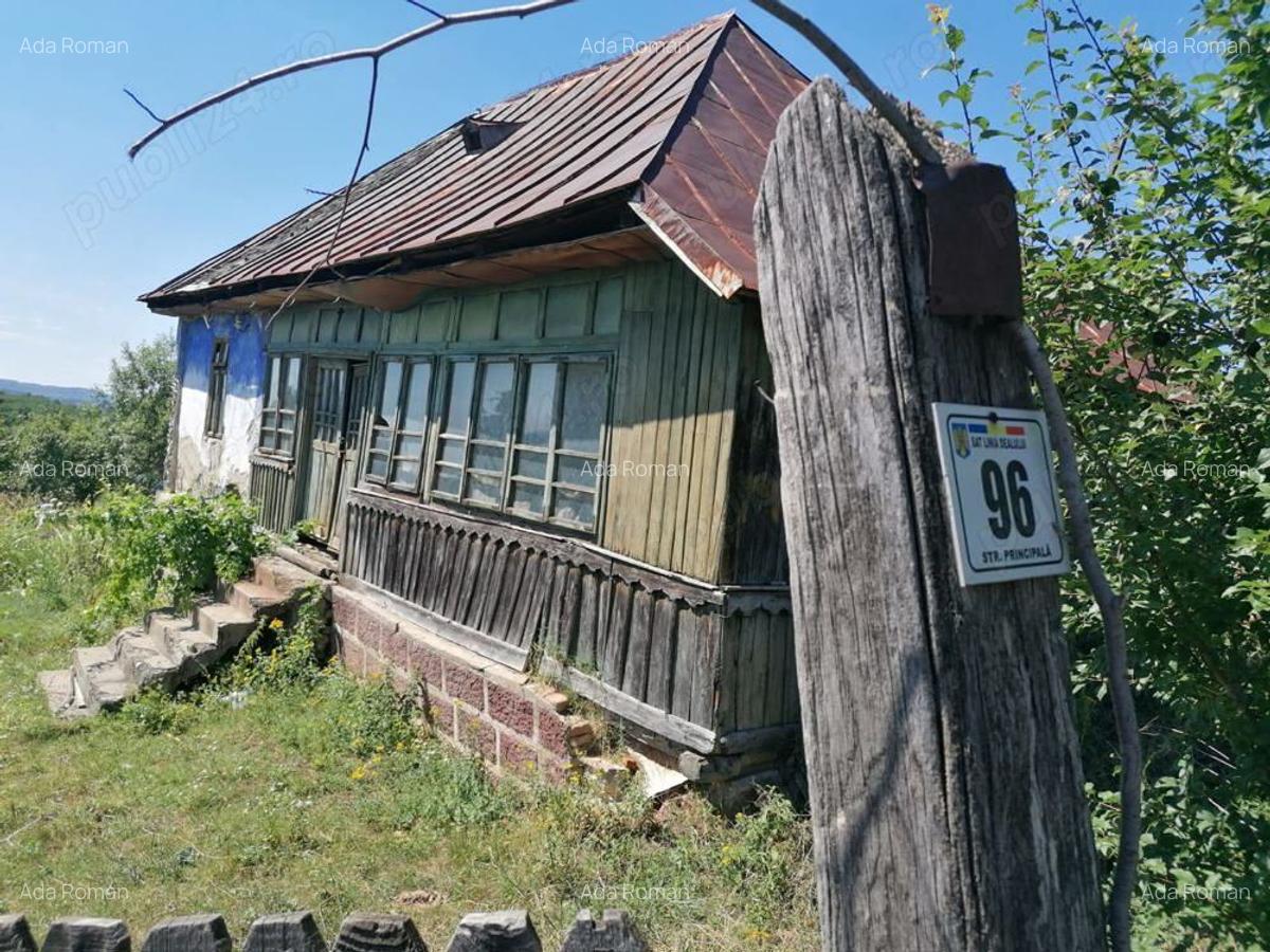 Casa si teren de vanzare - 1