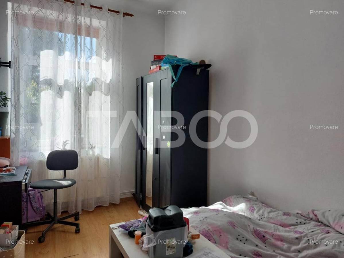 Apartament la curte 3 camere 59 mp pivnita gradina 60 mp Cisnadie - 6