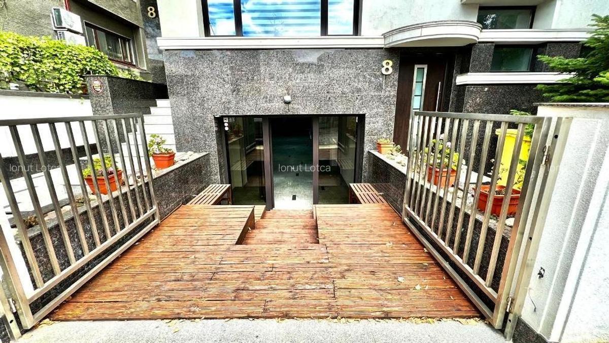 Aviatorilor - Kiseleff / Spatiu  Open Space / Parter coborât (Demisol) / Stradal - 2