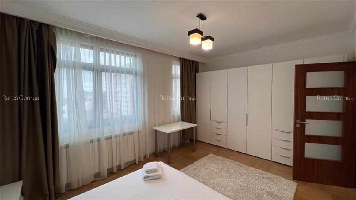 Inchiriere apartament 3 camere modern bloc nou, terasa 70 mp, Central- zona Plat - 10
