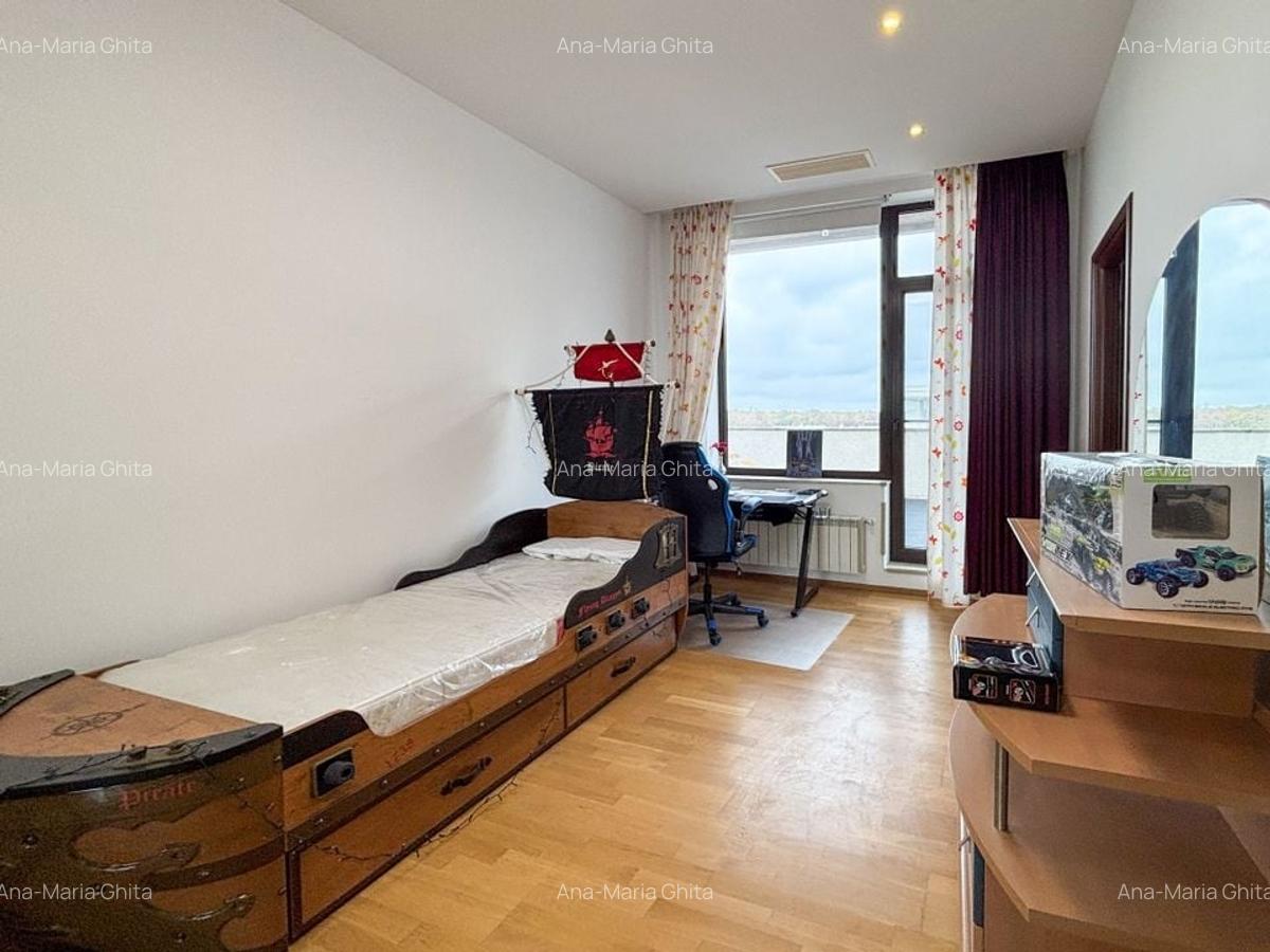 Complex Privighetorilor | Penthouse 5 camere | Terasă 350mp - 40