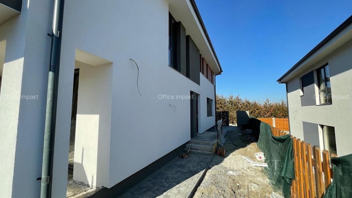 ? Unitate locativa semifinisata cu teren de 250 mp in Dezmir ? - 7