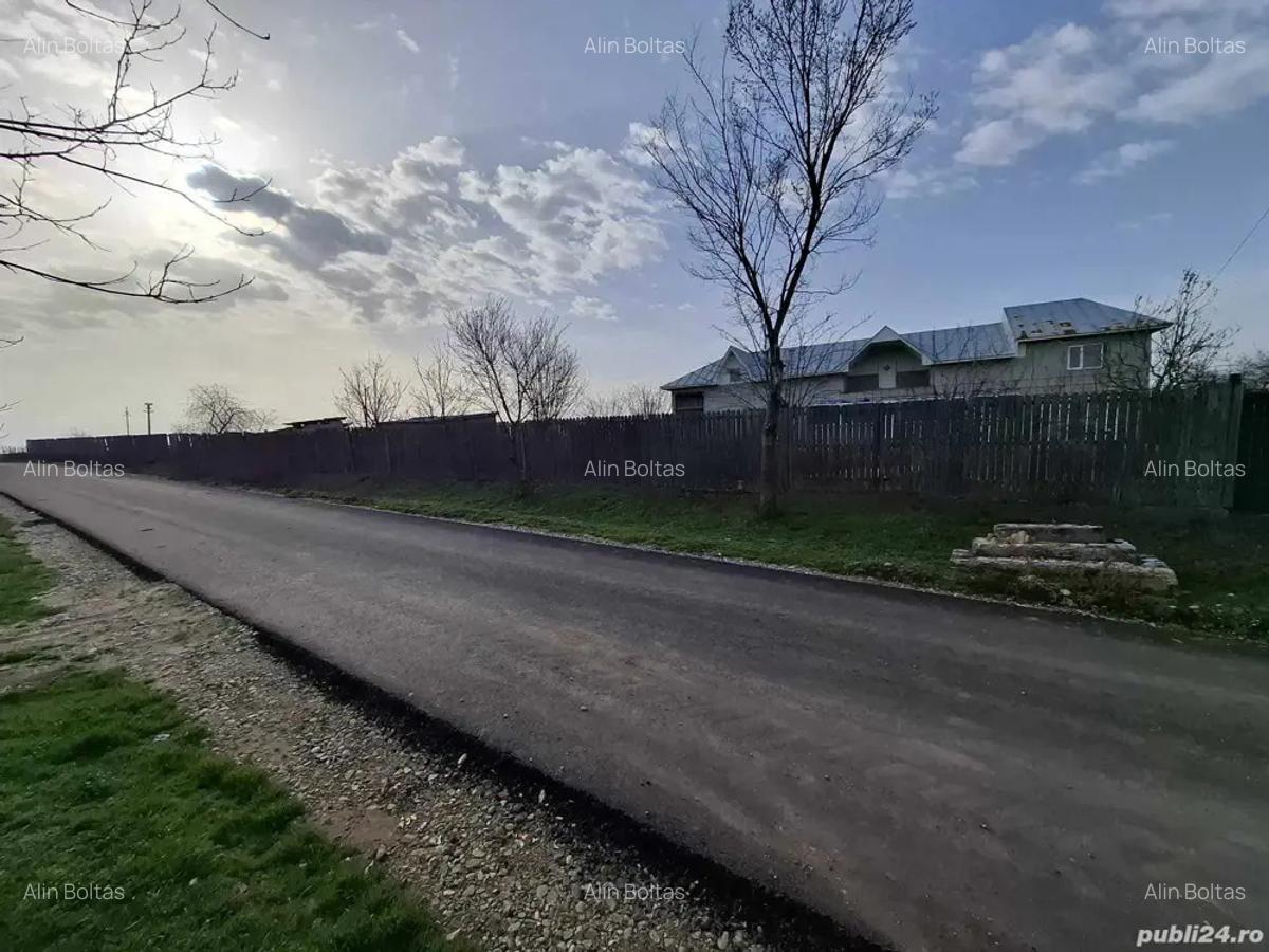Casa cu teren de vanzare, Comuna Perie?i jude?ul Olt 45.000 negociabil. - 1