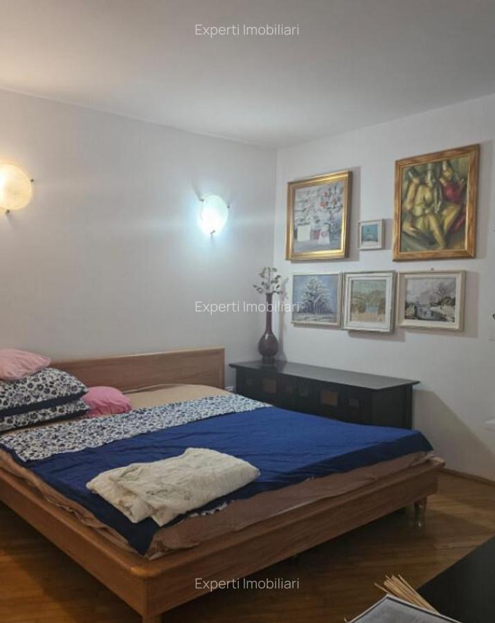 Casa de vanzare - zona Trocadero - 9