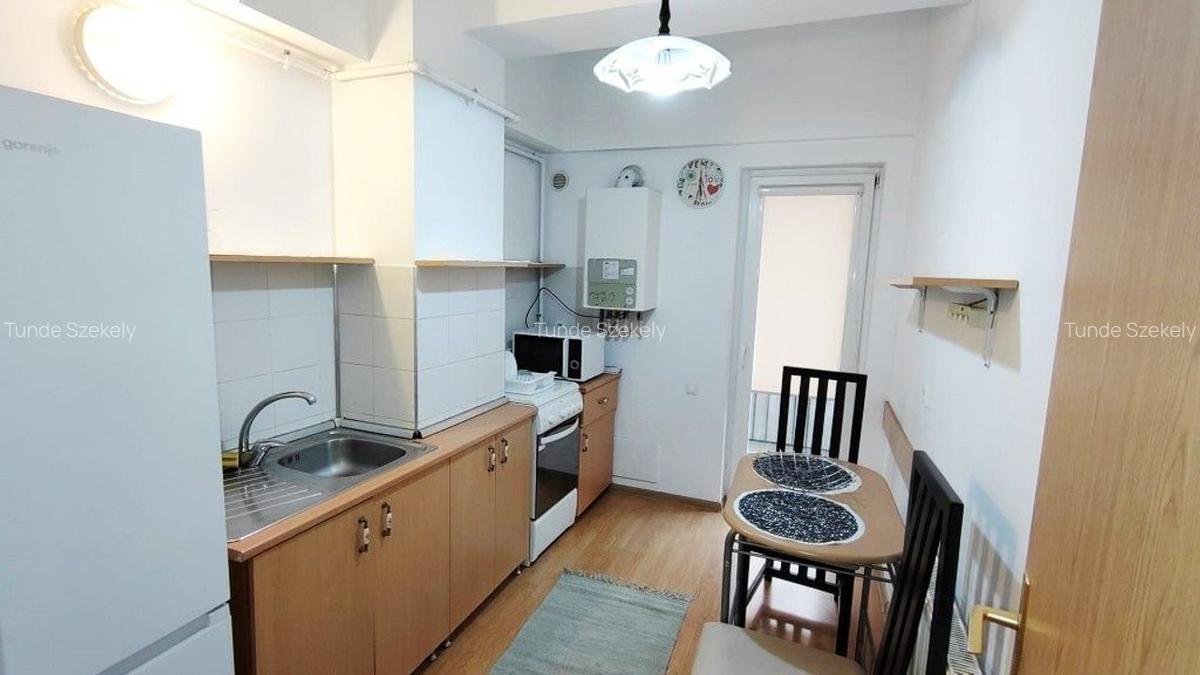 Apartament 2 camere, 56 mp, etaj 1/4,  garaj, zona centrala - 6 Apartament 2 camere, 56 mp, etaj 1/4,  garaj, zona centrala - 6