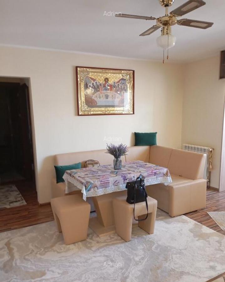 Apartament de vanzare - 2