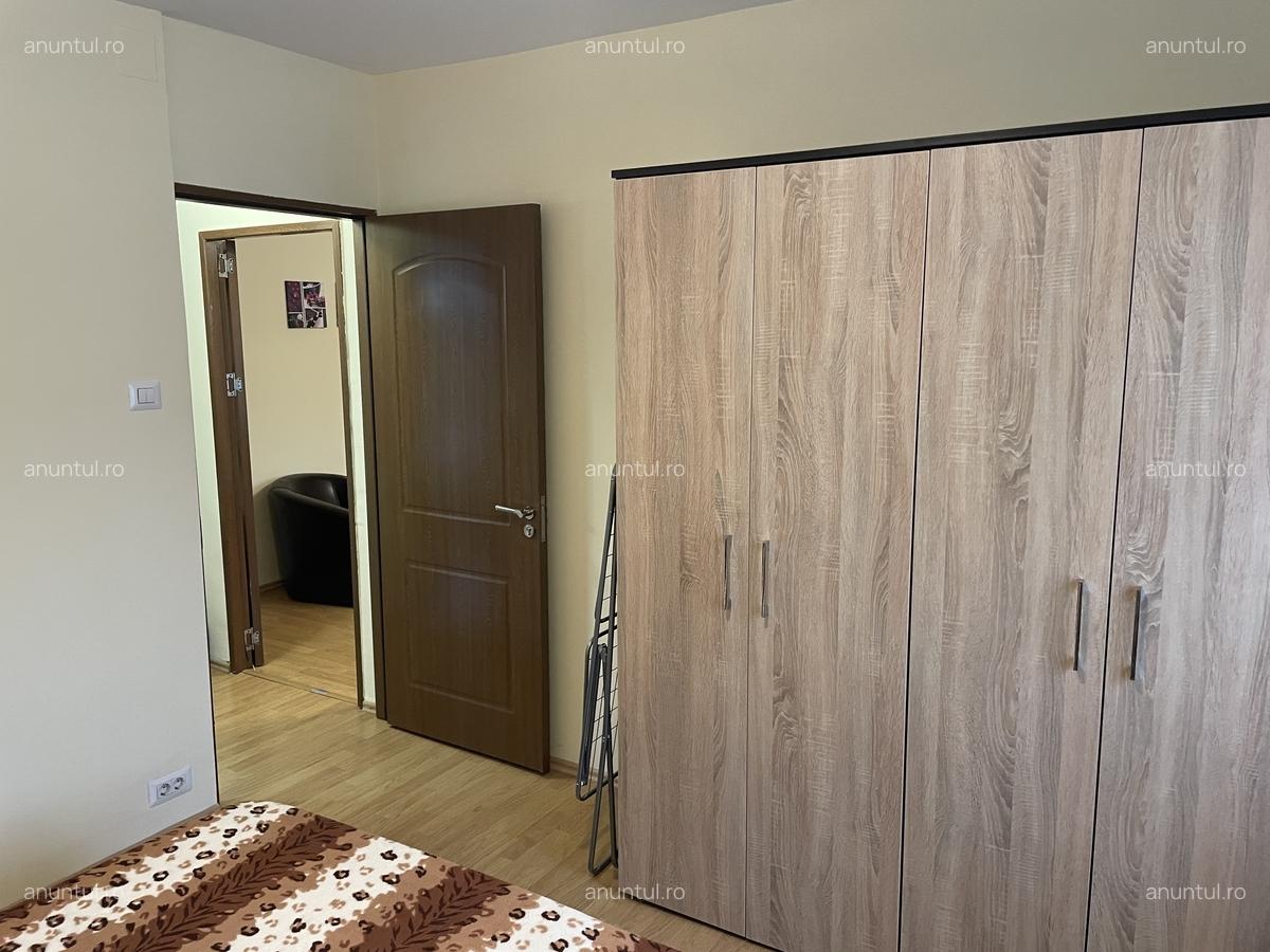 Calea 13 Septembrie intersectie cu Drumul Sarii, frizeria Abbate - 6