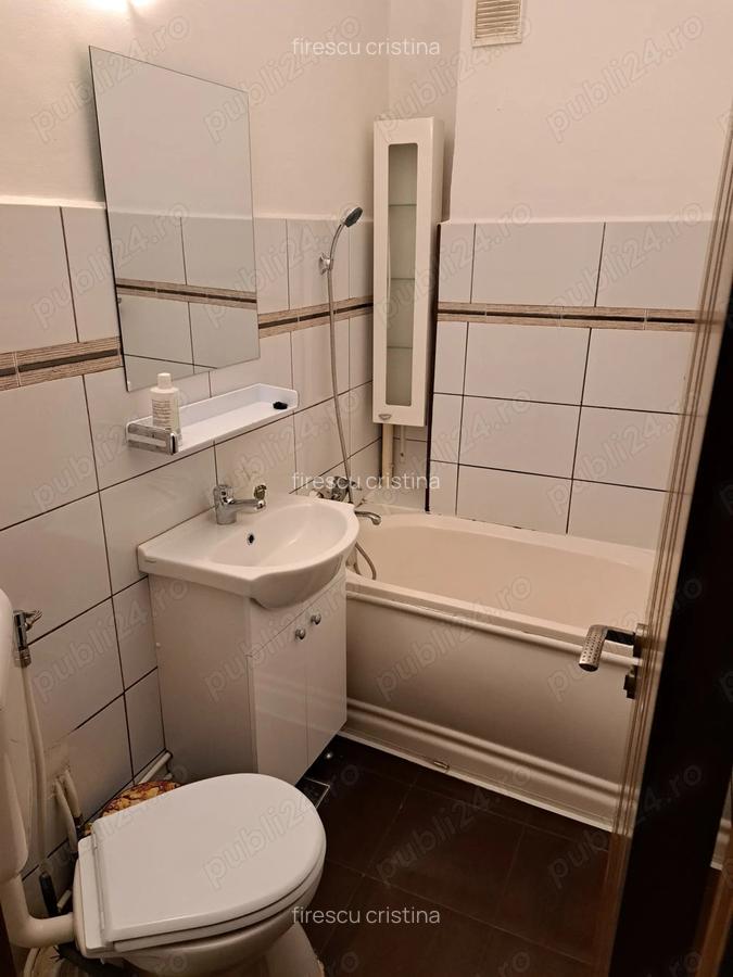 Inchiriez apartament 2camere ultracentral langa Primaria Craiova - 1 Inchiriez apartament 2camere ultracentral langa Primaria Craiova - 1