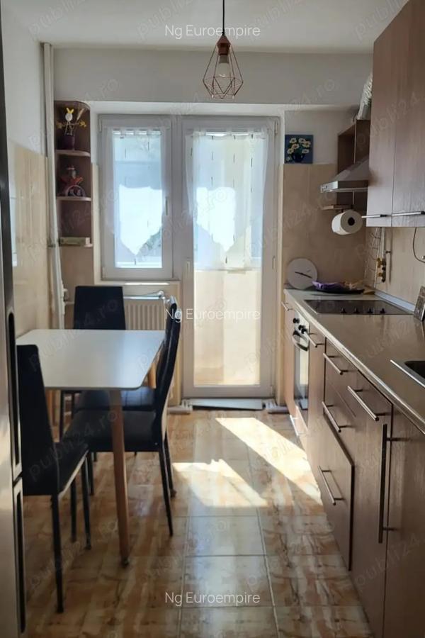 Apartament 3 camere de inchiriat in Centru - 10