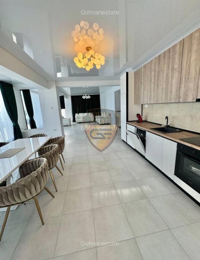 Penthouse 5 camere 4 Parcari Vedere Frontala la mare White Titanic Mamaia Nord - 3