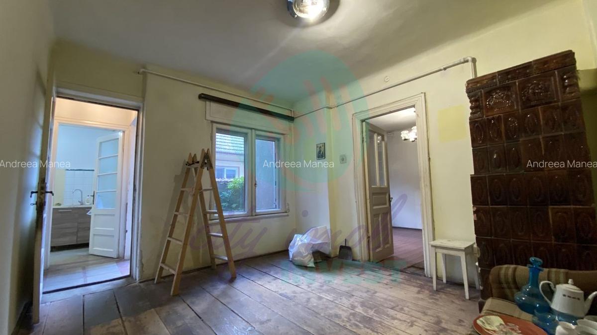 Parter de vila cu mică curte, Piața Alba Iulia - 6