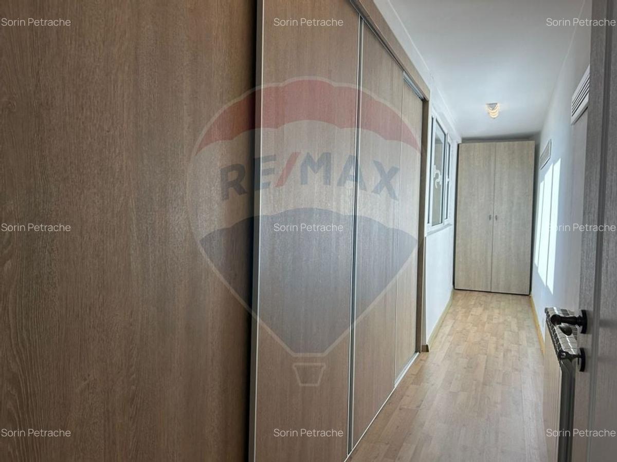 De vanzare apartament de lux pe Blvd. Decebal - 16