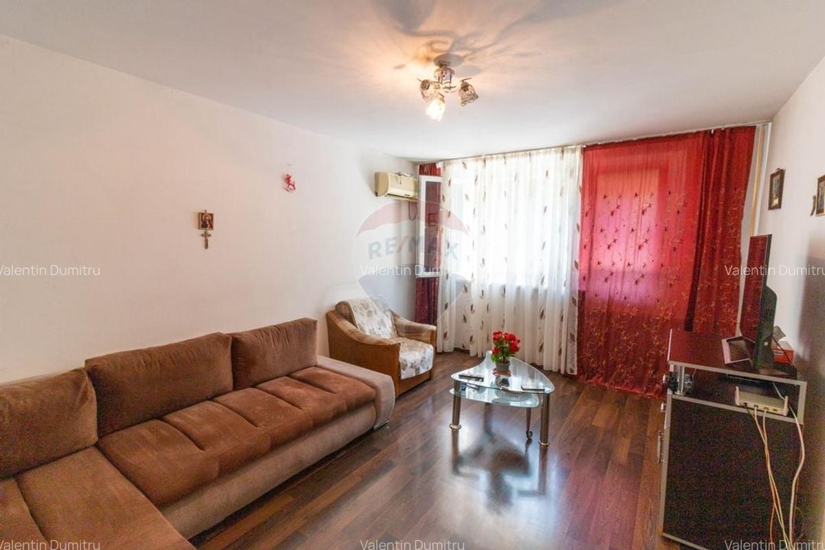Apartament cu 4 camere de vanzare in zona Drumul Taberei - 1