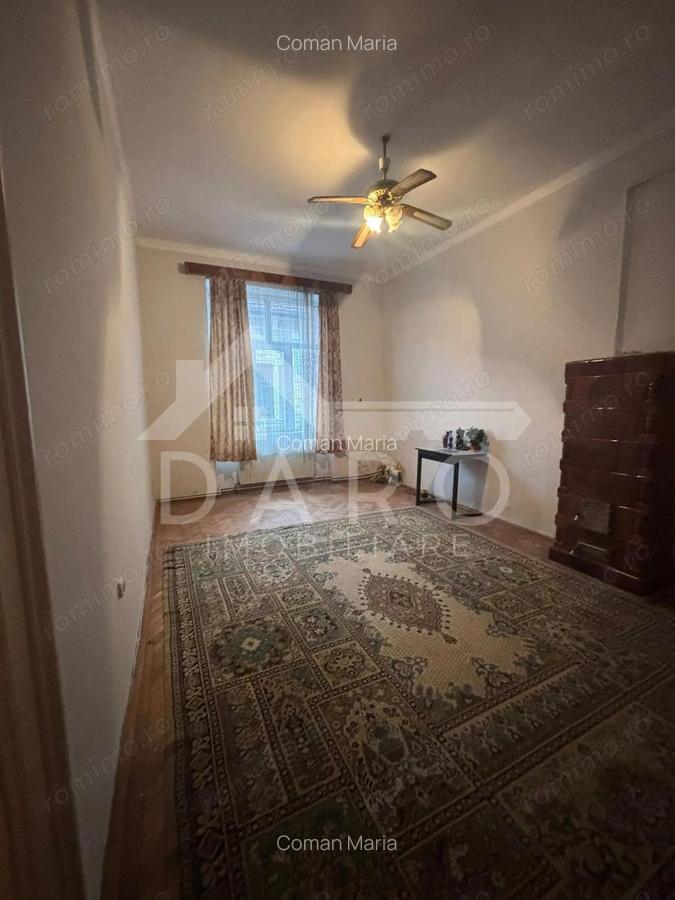 Casa primitoare, aproape de centru Str. Spitalul Vechi - 6