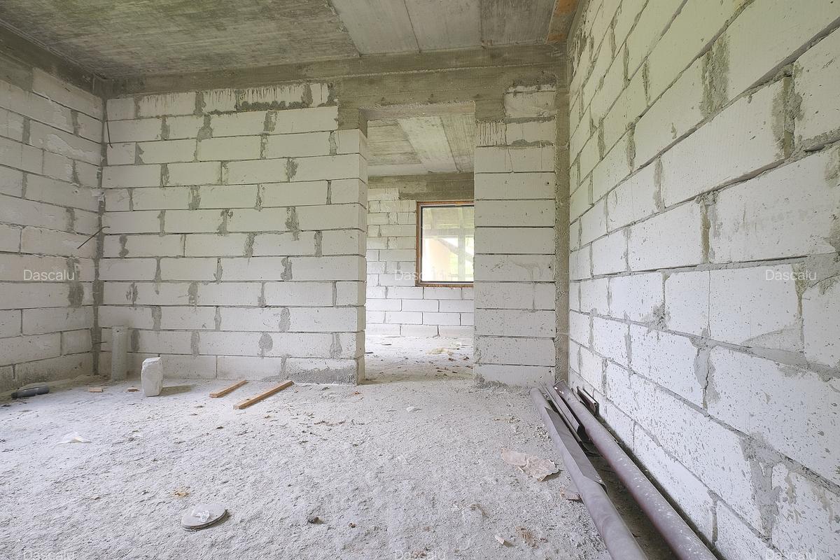 Casă cu 9 camere în Valea Popii - 10