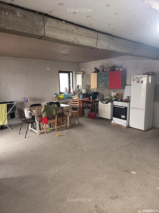 Vand casa cu 3 camere - 4