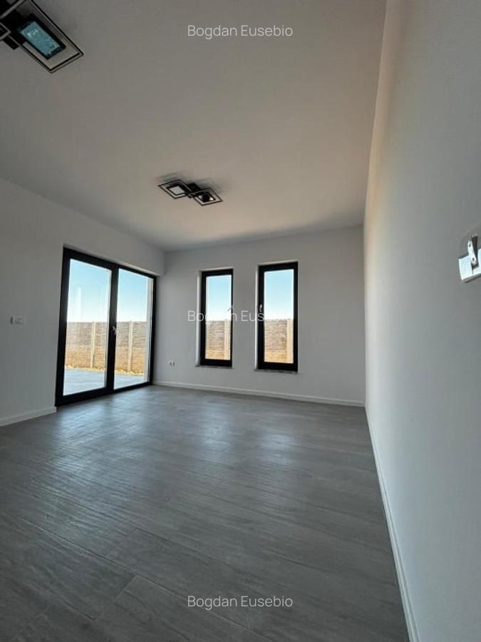 De vanzare 1/2 duplex in Mosnita Noua - 8 De vanzare 1/2 duplex in Mosnita Noua - 8