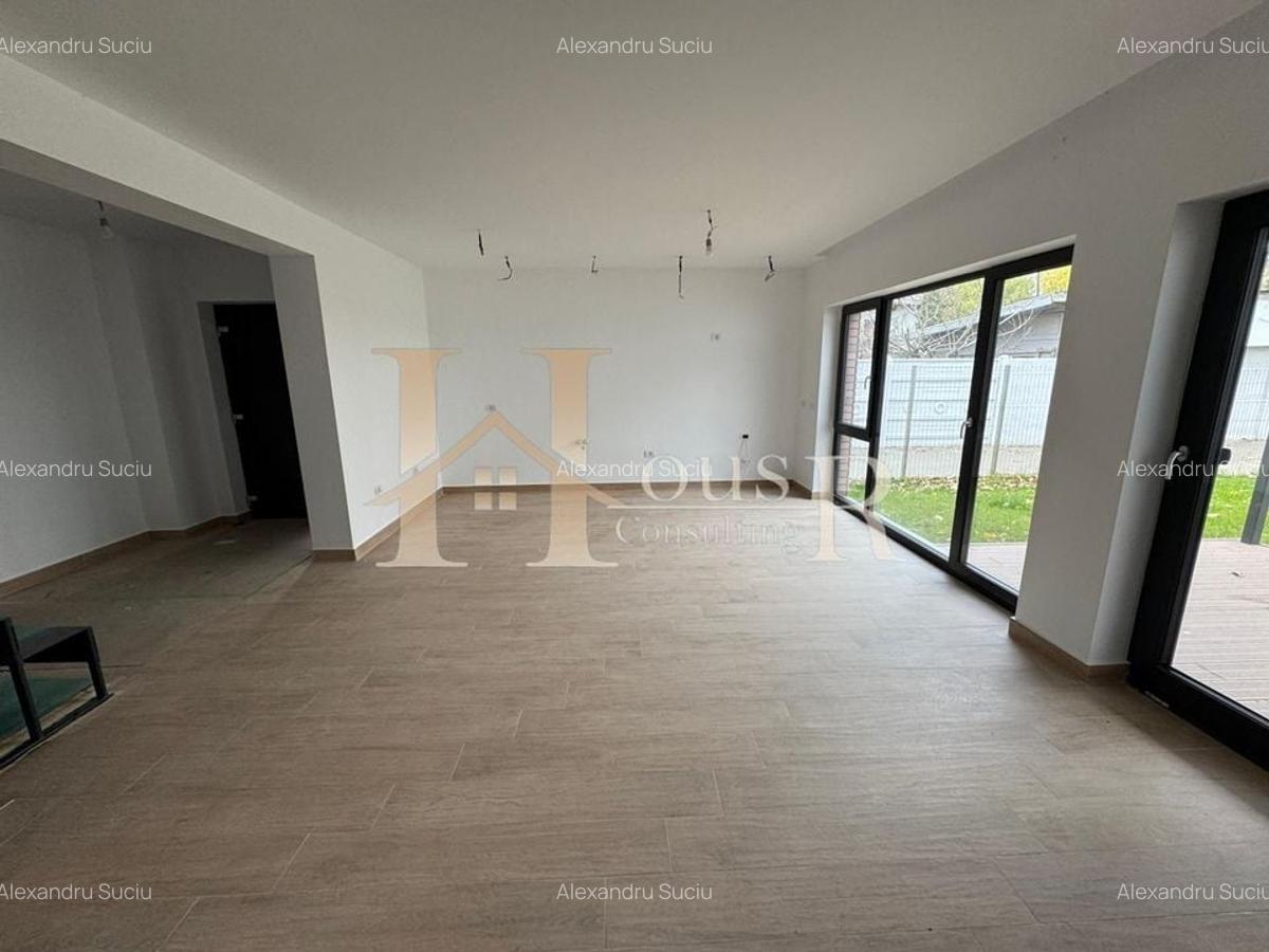 Casa Individuala in Oras.Proiect Modern.Car Port - 4