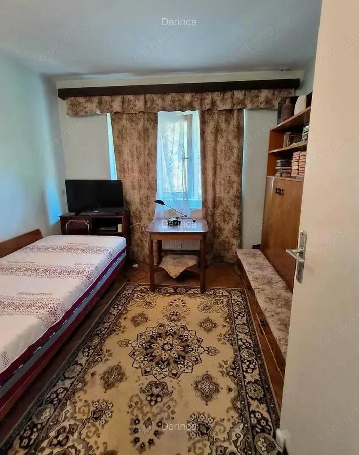 3 camere .. Spitalul Judetean .. etaj 2 .. 95.000 euro - 5
