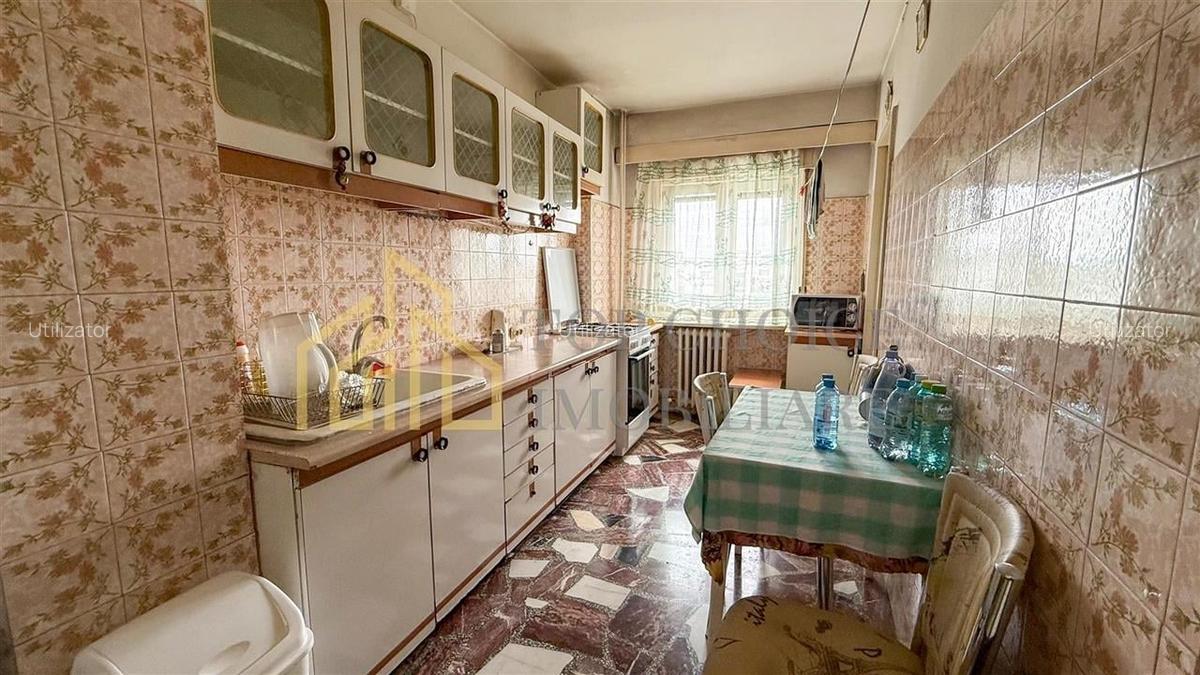 3 CAMERE SPECIAL IN DOROBANTI - 1983 - 96 MP - BLOC UNICAT CF 1 - 40