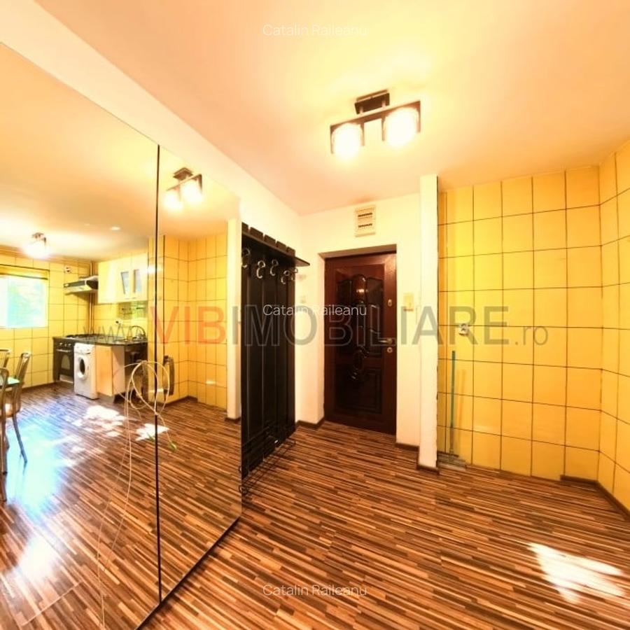4 camere - Chirie - Plaza - Etajul 3/4 - 3