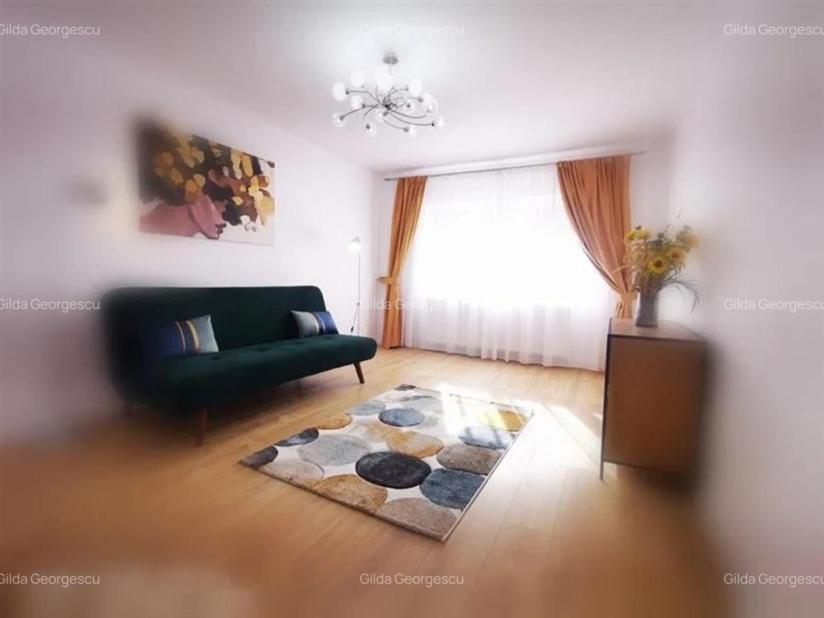 Apartament cu 3 camere decomandat în Răcădău - 1