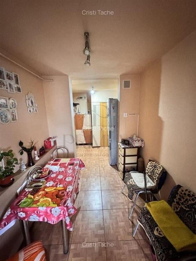 LIPOVEI - 3 cam - decomandat - centrala proprie - clima -  ETAJ 3 - 6