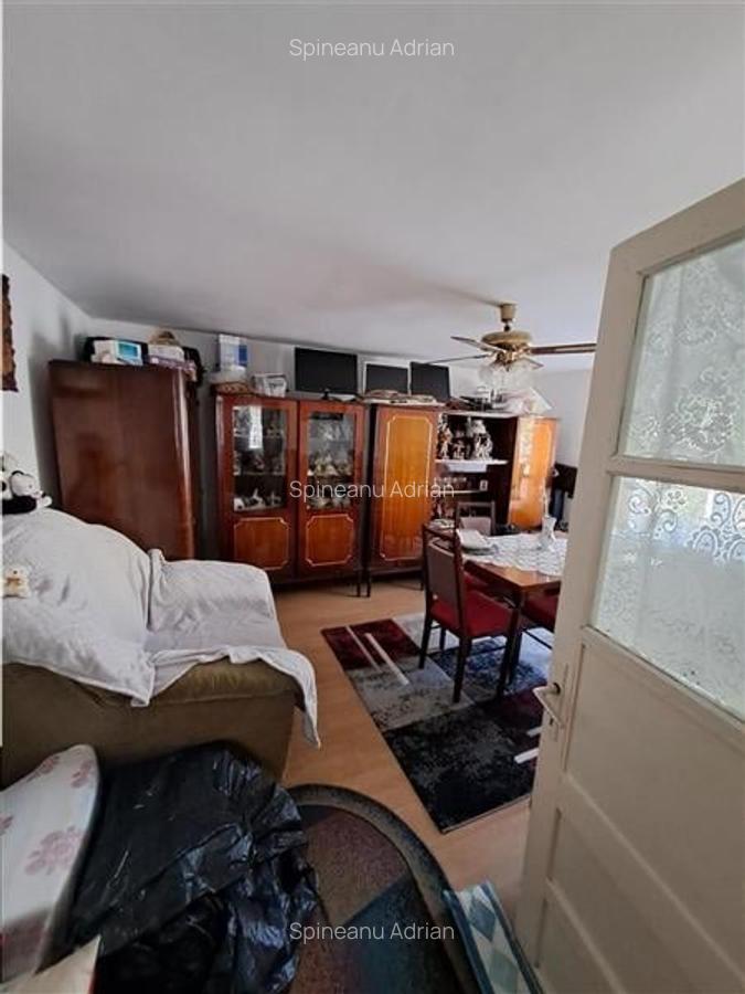 Casa individuala  Mehala aproape de Piata -Profi, 22 m front stradal - 15