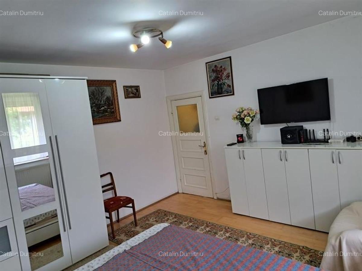 Regim vila, decomandata, cu beci si pod, Tractorul, Brasov - 5