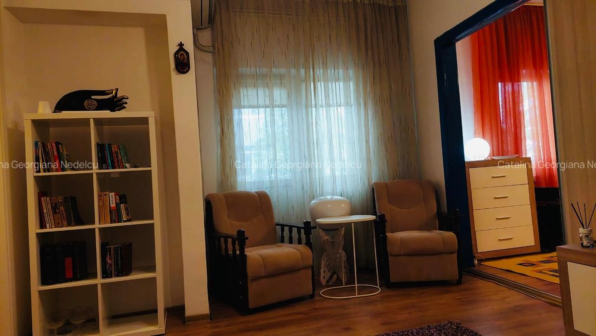 Carol, Mitropoliti, ap. 2 camere, et.1, 58mp, recent renovat, 500Euro/luna - 3