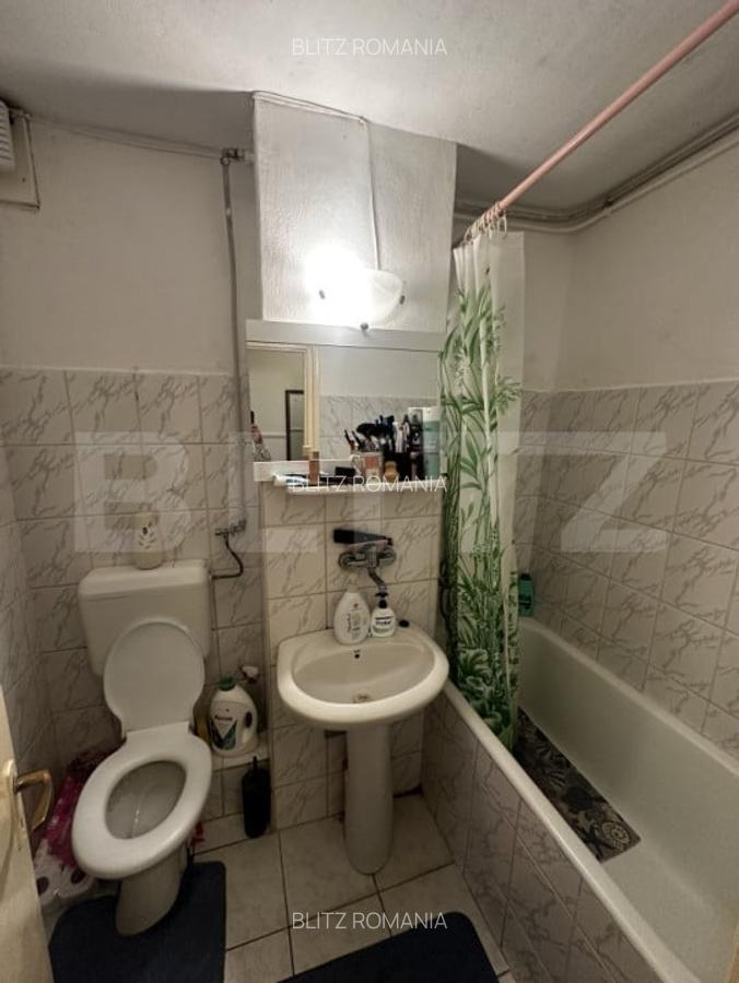 Apartament de vanzare, cu 2 camere, 60 mp, zona Micro 15 - 5