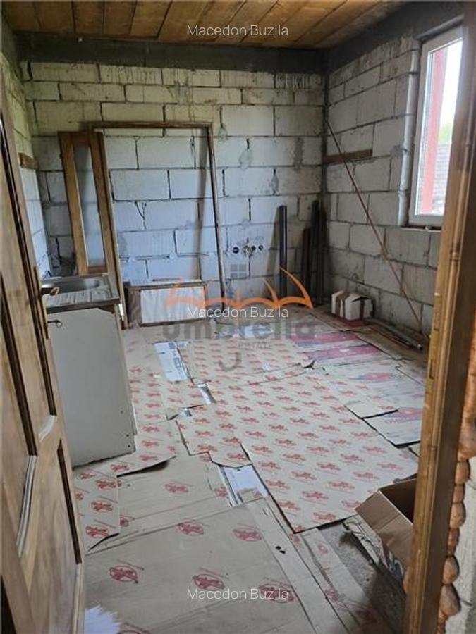 Casa de vanzare in Fundatura front 25m la E576/ 1C. - 29