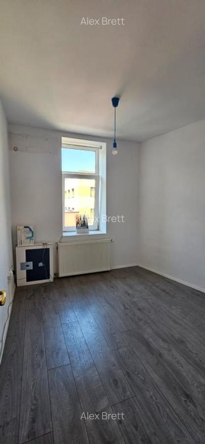 Apartment in Grey Condition for sale beside Piata Victoria - 8