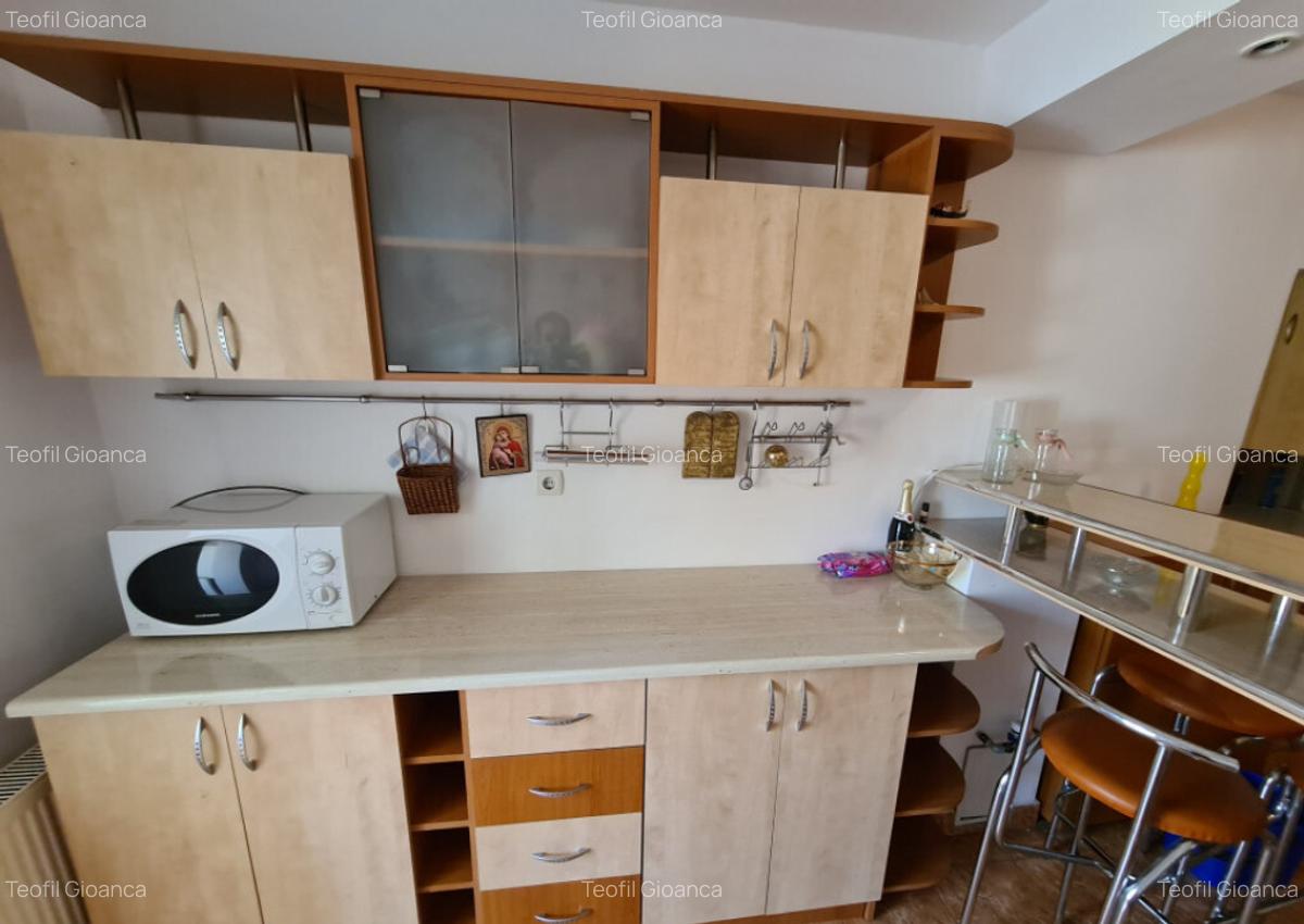 Inchiriere apartament 2 camere zona Pia?a Centrala, T - 6 Inchiriere apartament 2 camere zona Pia?a Centrala, T - 6