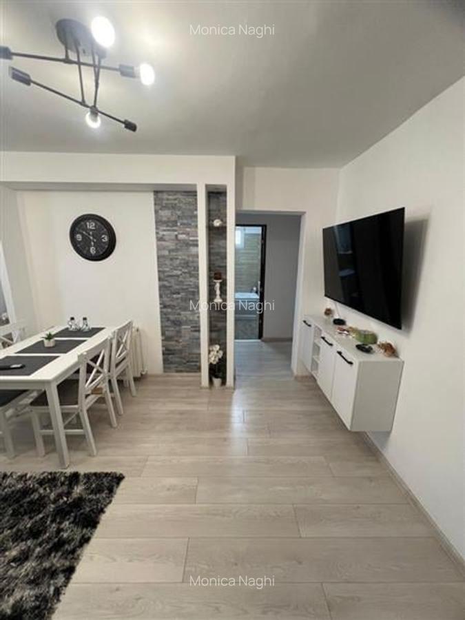 Apartament cu 2 camere, Tractorul, Brasov - 7