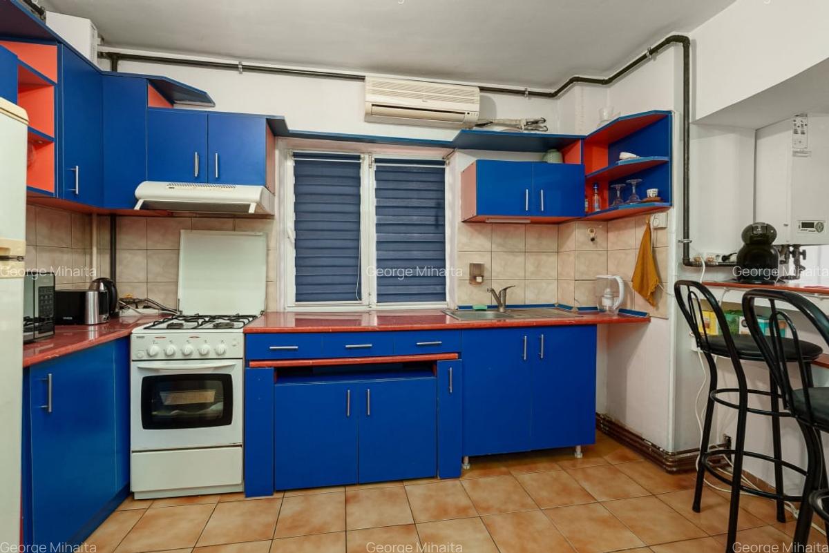 Mall Vitan  - 2 camere dec - 2/4 - centrala proprie - 4