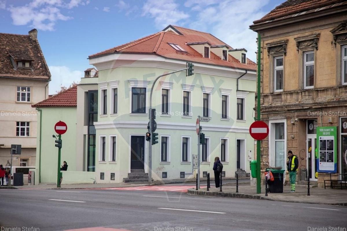 Constructie comerciala P+2 functiuni mixte  - str. Iuliu Maniu - 2