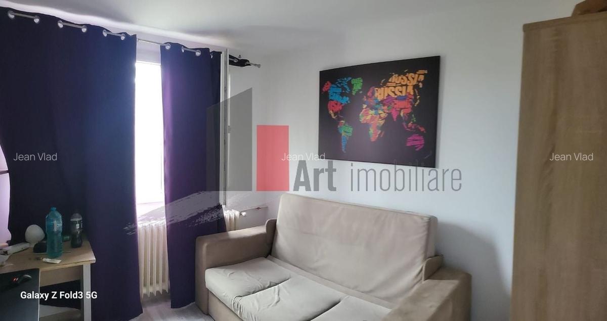 Apartament 3 camere decomandat Trapezului - 3