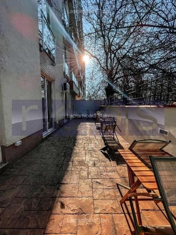 Apartament cu 3 camere în P-ța Victoriei - 7