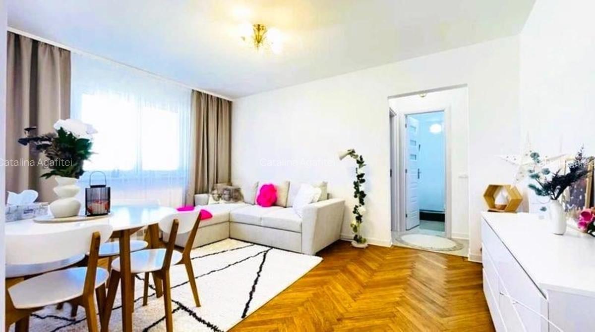 Apartament cu 2 camere semidecomandat, mobilat în Florilor - 1